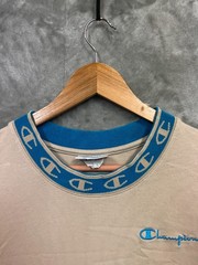 Champion T-Shirt Embroidered Logo Ribbed Collar Crew Neck Size M
