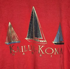 Vintage L Red Single Stitch Kailua Kona Hawaii T-Shirt FOL Gold Foil Sailboats