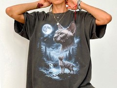 Sphynx Cat Howling at the Moon Shirt Funny Hairless Cat Halloween Tee