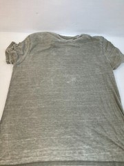 Lot of 4 pcs – Men’s Shirts Size L: Syntrel, Triumph & other
