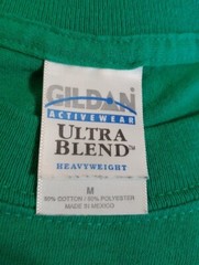 Gildan Ultra Blend T-Shirt Mens M Green St Patrick’s Day S/S Embroidered Kiss Me