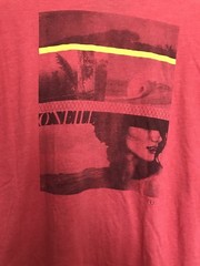 O’Neill Mens T-Shirt Graphic Red Short Sleeves Sz L Modern Fit Ribbed Collar