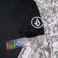 NWT Volcom Short Sleeve T-Shirt Black Men’s Size Large. A1