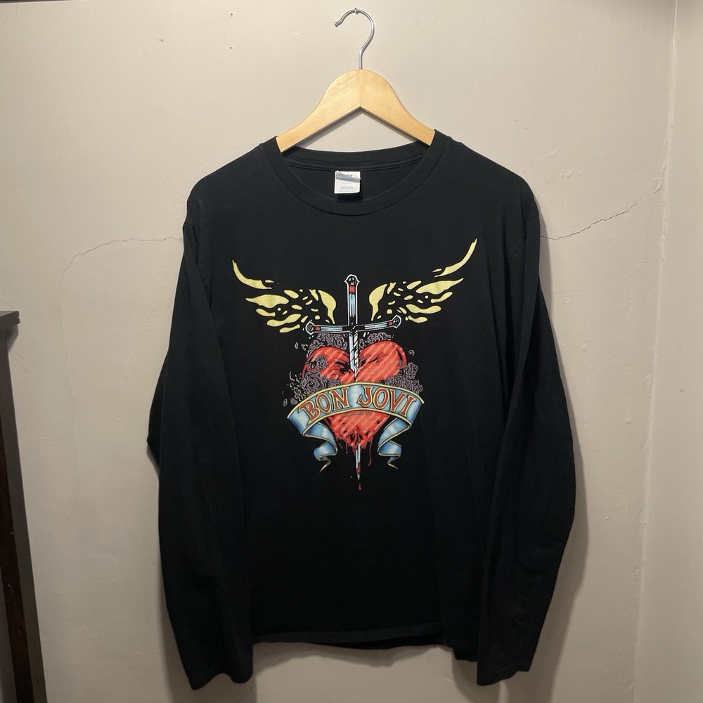 Bon Jovi 2017 Long Sleeve Front Print Men’s Size L