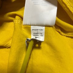Nike Mens Short Sleeve Embroidered Swoosh Logo Tee Yellow Large AR4997-709