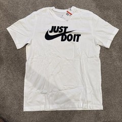 Nike Just Do It Swoosh Tee Men’s Size Large AR5006-100