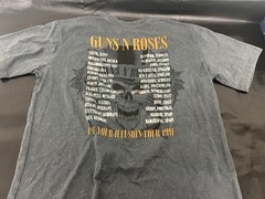 GUNS N’ ROSES L Large Concert Tee Shirt USE YOUR ILLUSION Tour Cities 1991 Black
