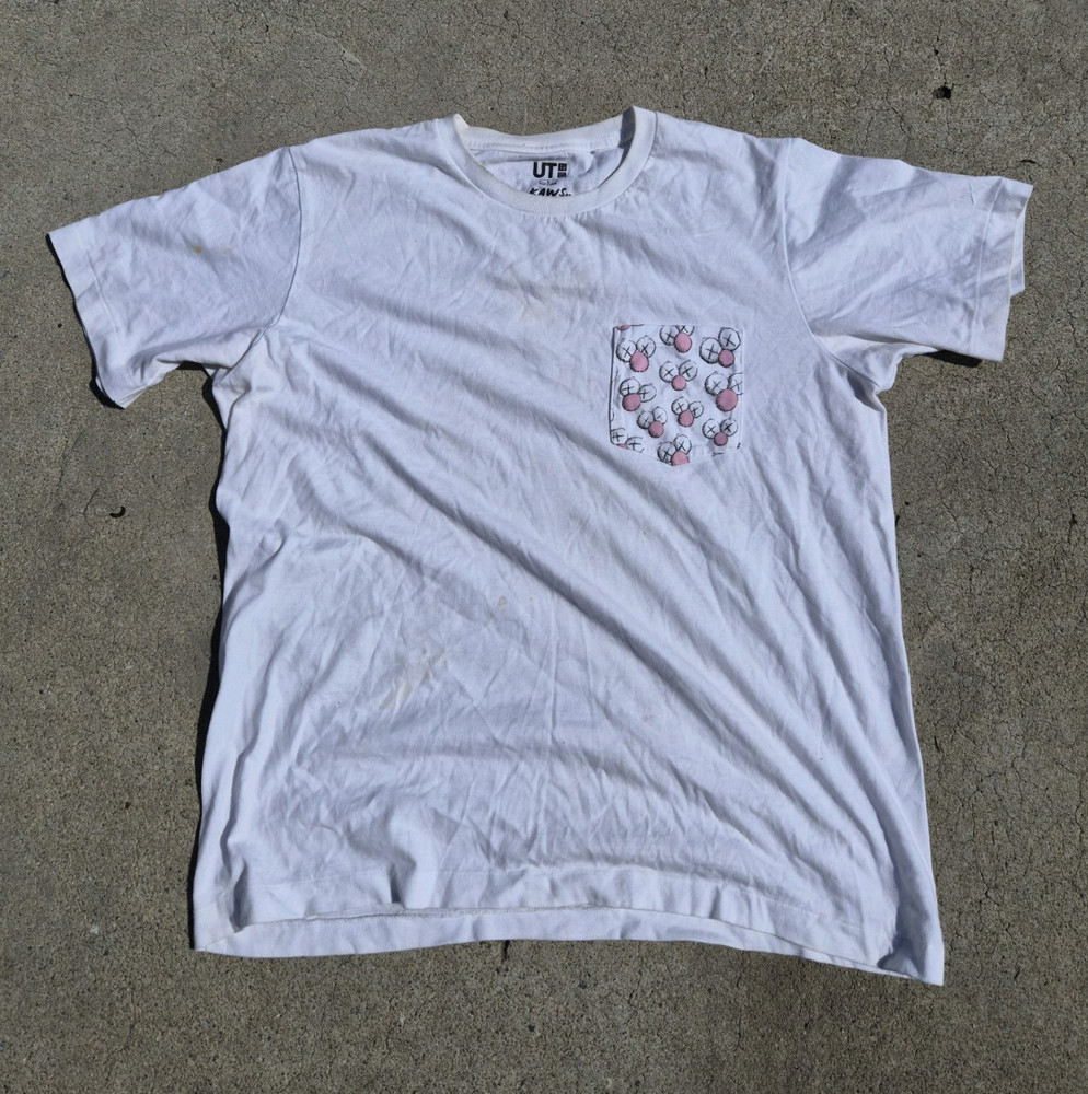 Uniqlo UT x KAWS Men’s White Crew Neck Pocket Graphic Print T-Shirt Size L