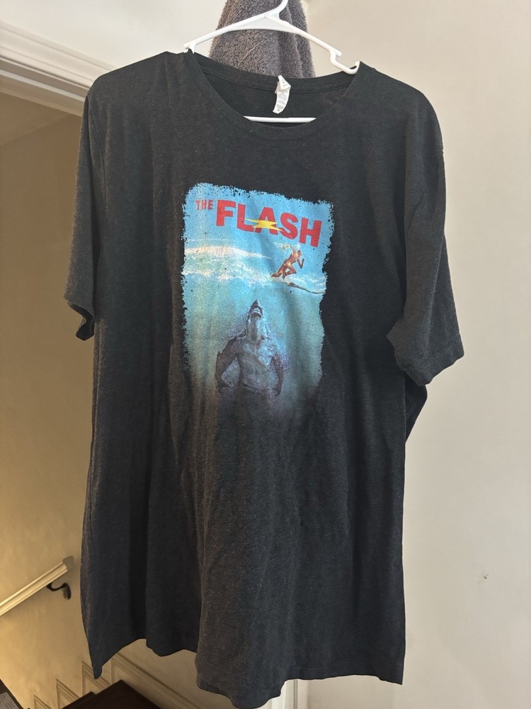 The Flash Tv Show Cast & Crew T Shirt Sz 2XL Men’s All Seasons Encore VFX