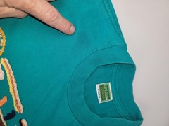 VTG Tip’s Club Classics green hand embroidered Carlos Rosales Guatemala Shirt XL