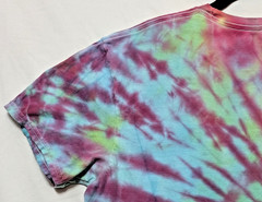 Handmade Tie Dye Radial Spiral Pattern Red Green Blue L Shirt 20″ W X 27″ L