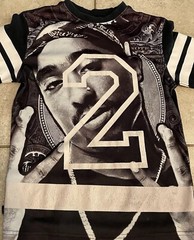 VTG Maxi Milian NY Tupac Shirt Size Small (8) Distressed Graphic Print Rap