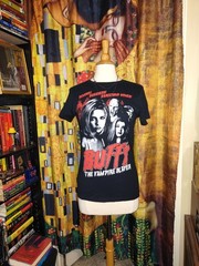 Sarah Michelle Gellar Tees Buffy the Vampire Slayer L + Cruel Intentions M NWT