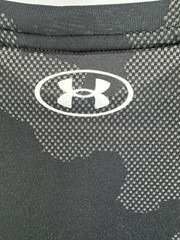 Under Armor Men Large Loose Fit Blac Mesh Light Weight Camouflage T-Shirt