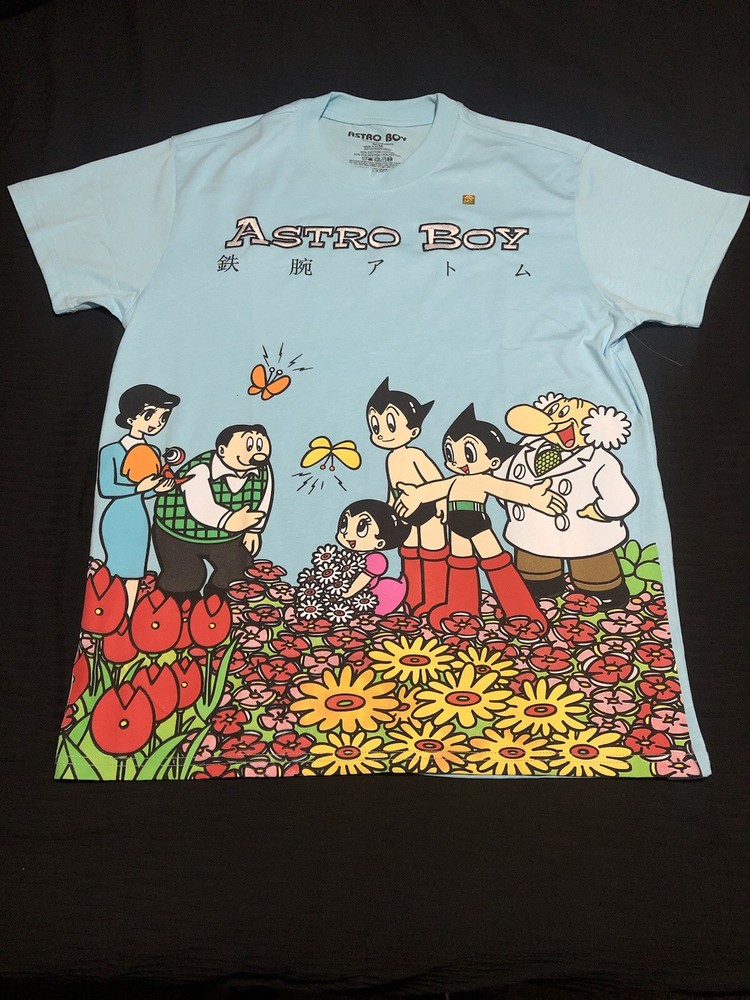 Astro Boy Flower Embroidered Light Blue Short Sleeve T-Shirt M, Lightweight