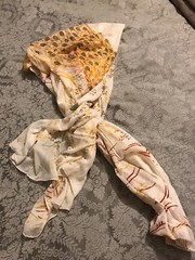 WOMENS SCARF. LARGE 100% COTTON. LIGHT & COMFORTABLE TO WEAR