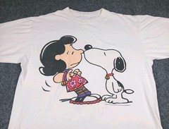 Vintage 90s Snoopy Lucy Wood Stock Rare T Shirt Mens Size Large Kissing Love