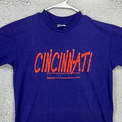 VINTAGE Cincinnati Ohio T-Shirt Tee Mens Large Purple Graphic Made In USA Hanes
