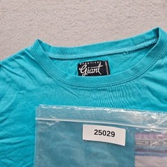 Beautiful Giant Mens Size Large Turquoise Short Sleeve T-Shirt Pocket