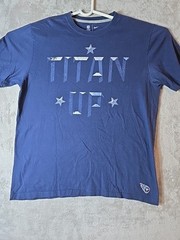 NFL Team Apparel Tennessee Titans Men’s T-Shirt Size XL Blue 100% Cotton