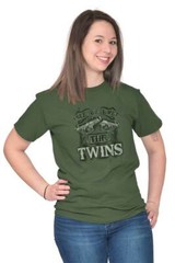 Funny Pro Guns I See You’ve Met The Twins Womens or Mens Crewneck T Shirt Tee