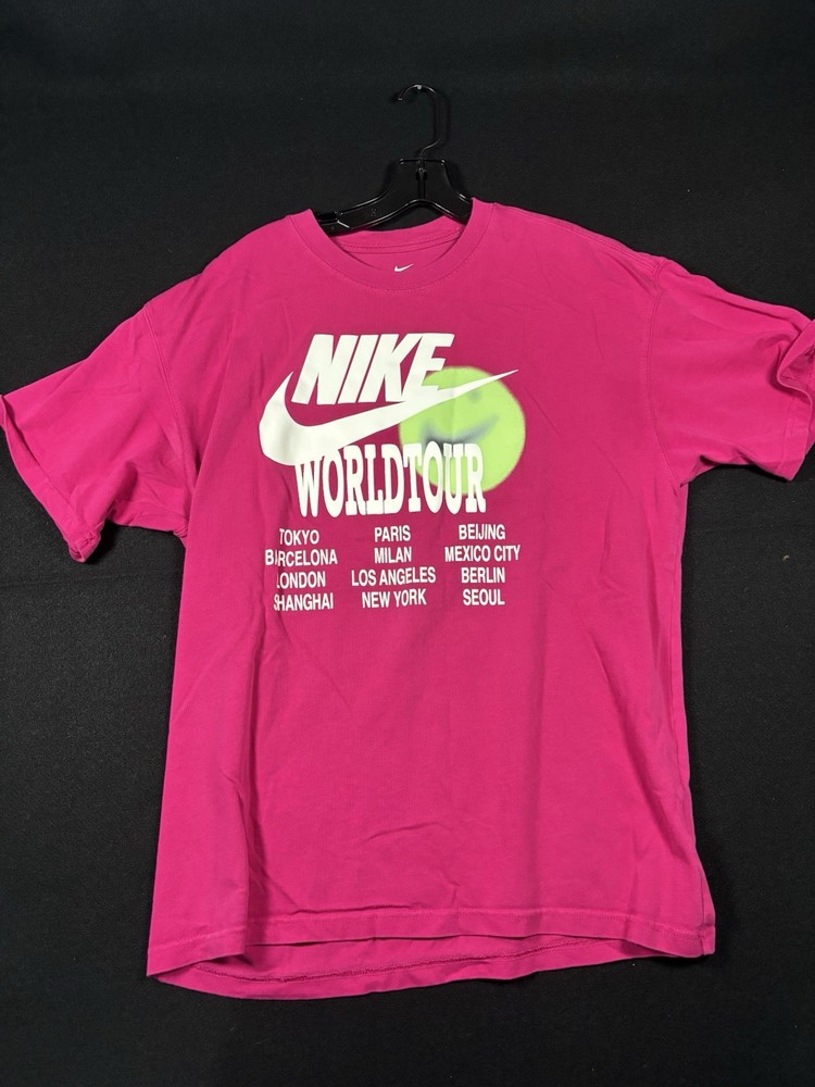 Nike World Tour T Shirt Size L Fire Berry