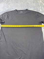 CUTS Clothing Split-Hem Crewneck T-Shirt Mens Medium Black Pyca Pro NWOT