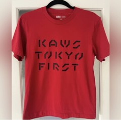 Kaws Tokyo First x Uniqlo Tee in Red, Men’s SZ S small high quality tshirt