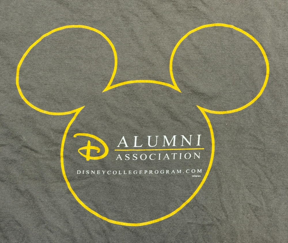 DISNEY College Alumni Association T-Shirt Large ~Mickey Mouse World ~Soft Cotton