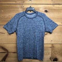 Lululemon Performance Activewear Lot Of 2 Shirts Mens Size Medium Stretch Blue