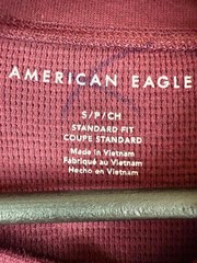 NEW American Eagle Men’s Plum 1/4 Button Standard Fit Waffle Henley Top Small S