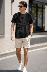 GUESS Men’s Size M Black Paisley Flocked T-Shirt Velvet Short Sleeve NWT