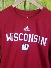 Adidas Mens Climate Red Wisconsin Front Print Stretch Shirt Medium