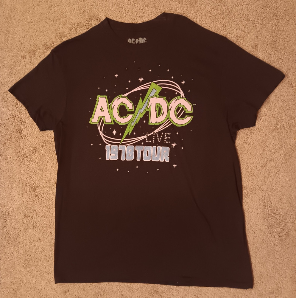 AC/DC T-Shirt Men’s Size (L) AC/DC Tour 1978 100% Cotton