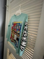 Bailey Apparel Giant Size Graphic Legend Long Sleeve T-Shirt Size 10/12