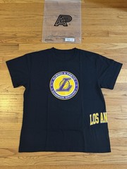 Albino & Preto Common Ground NBA Lakers T Shirt – Size Medium – NEW IN BAG