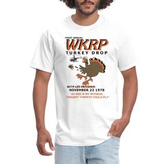 WKRP Turkey Drop With Les Nessman Thanksgiving Men’s T-Shirt