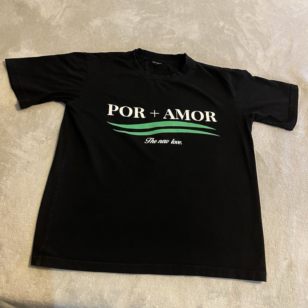 Love Shirt Mens Medium Black Lightweight Crew Neck Workout Streetwear Gym Tee