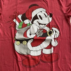Disney Mickey Mouse Tee Santa Claus Christmas Holiday T-Shirt Men’s Size Small