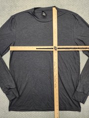 District Shirt Mens Small Gray Perfect Tri Long Sleeve Crewneck Tee Casual