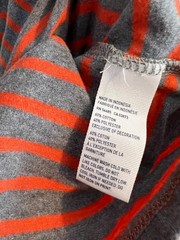 American Eagle T-Shirt Athletic Fit short sleeve tee shirt Small Stripe Vneck