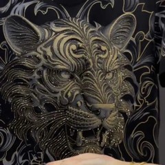 New Fashion Trend Lion Hot Diamonds Rhinestones Black Summer Luxury Men T-Shirt