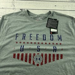 NEW Under Armour Loose Heatgear Freedom USA Short Sleeve T Shirt Mens Large Gray