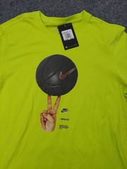 Nike Legacy Cyber Tee Mens Medium Graphic Print Volt Crew Neck Short Sleeve