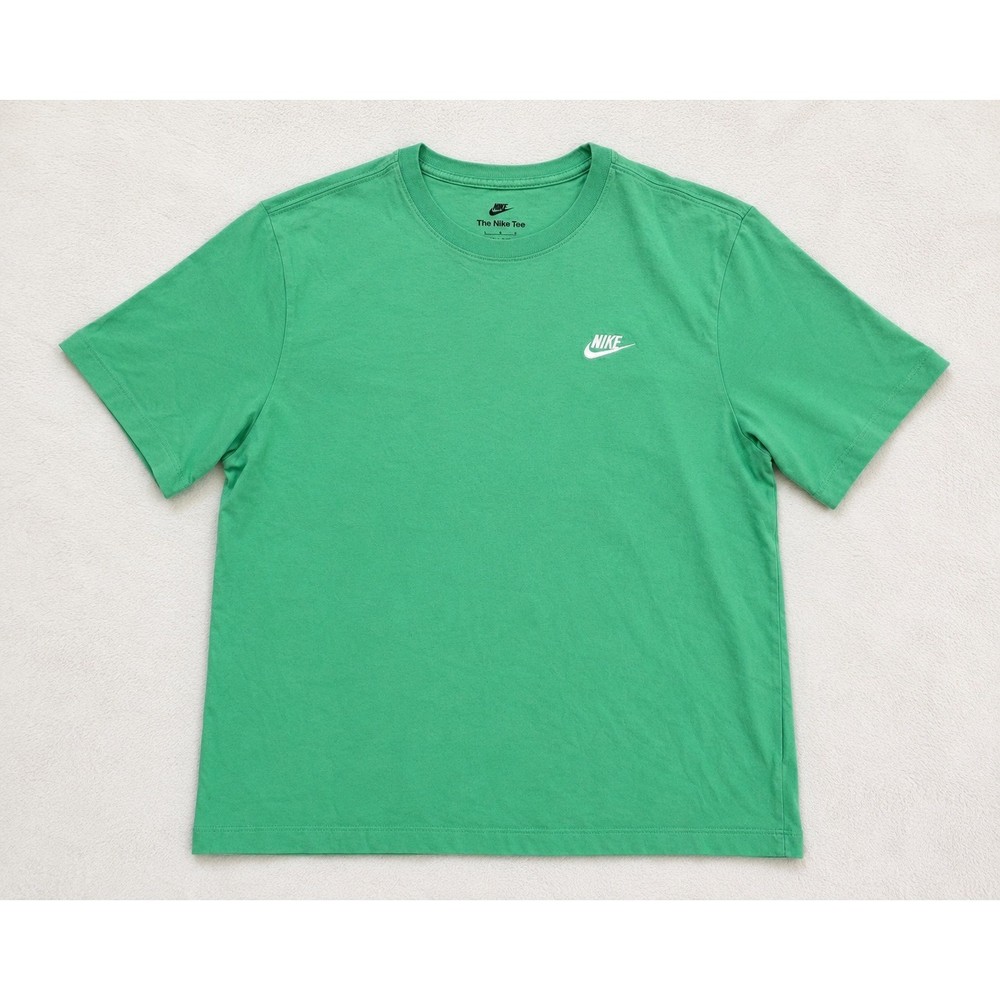 Nike Men Green The Nike Tee Short Sleeve Embroidered Swoosh Logo T-Shirt Large