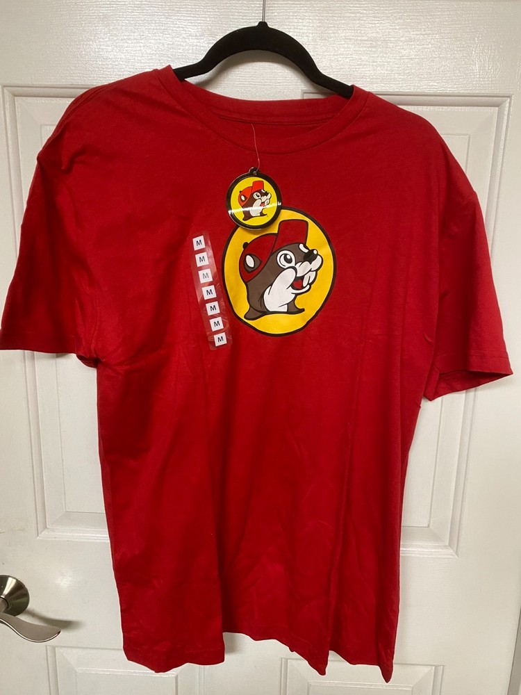 Buc-ees Bucees Main Logo Red T Shirt NWT Size Medium