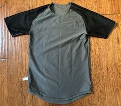 NWT BYLT Premium Basics Drop Cut Short Sleeve Lux Shirt Mens Small Black Gray