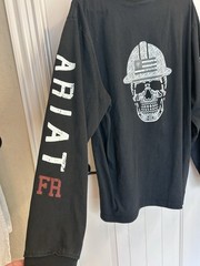 Ariat FR Men’s XL Black Crewneck Long Sleeve Skull Graphic Logo T-Shirt