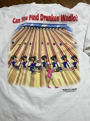 Vintage Single Stitch Can You Find Drunken Waldo Size XL