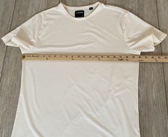 Cuts Clothing Mens Crew Neck Curve Hem TShirt Coastal Fog Vanilla Creme Size M
